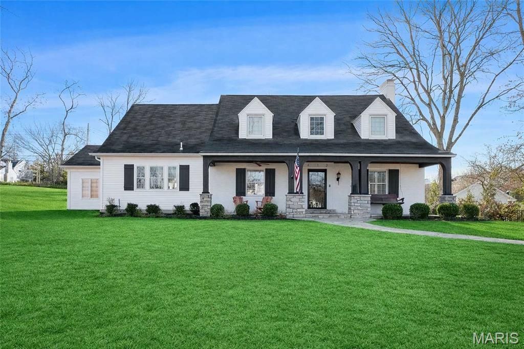 412 Hawbrook Court, Kirkwood, MO 63122 Main Photo