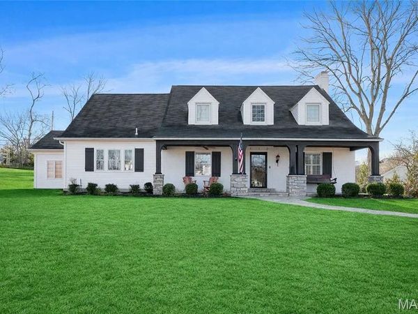 412 Hawbrook Court, Kirkwood, MO 63122