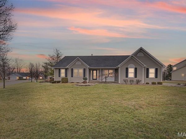 7366 Timberwolf Trail, Fairview Heights, IL 62208