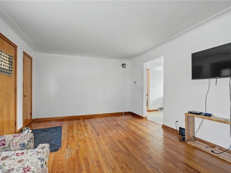 97 Rosary Drive , Campbell, OH 44405 Photo 10