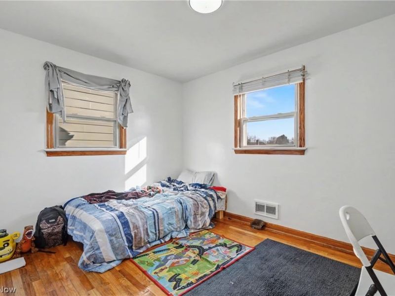 97 Rosary Drive, Campbell, OH 44405 Photo 11