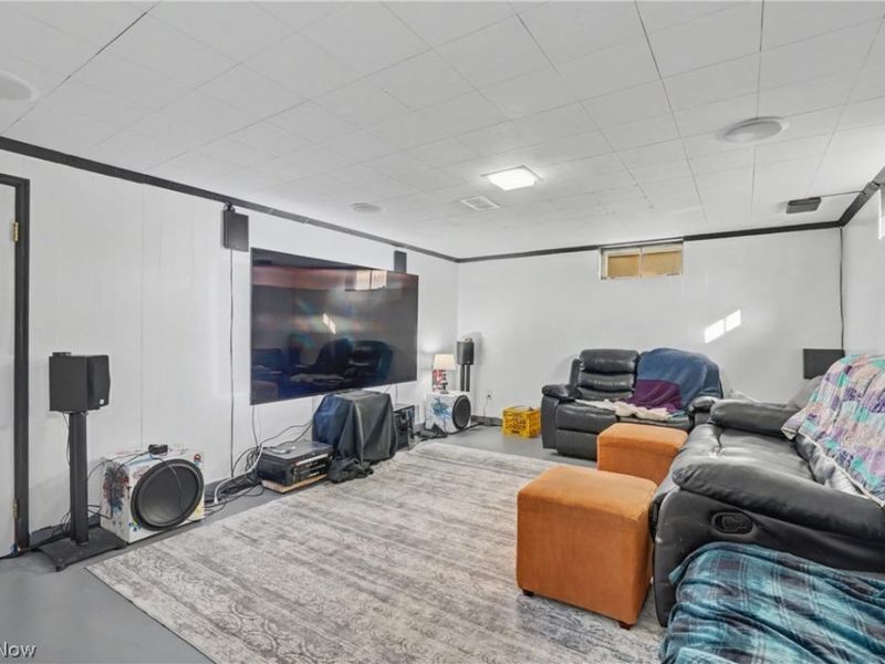 97 Rosary Drive, Campbell, OH 44405 Photo 20