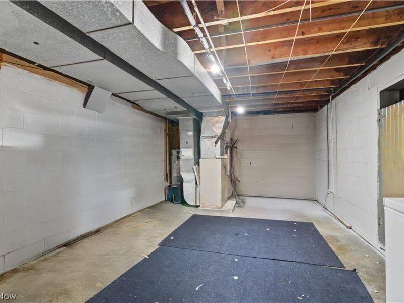 97 Rosary Drive, Campbell, OH 44405 Photo 24