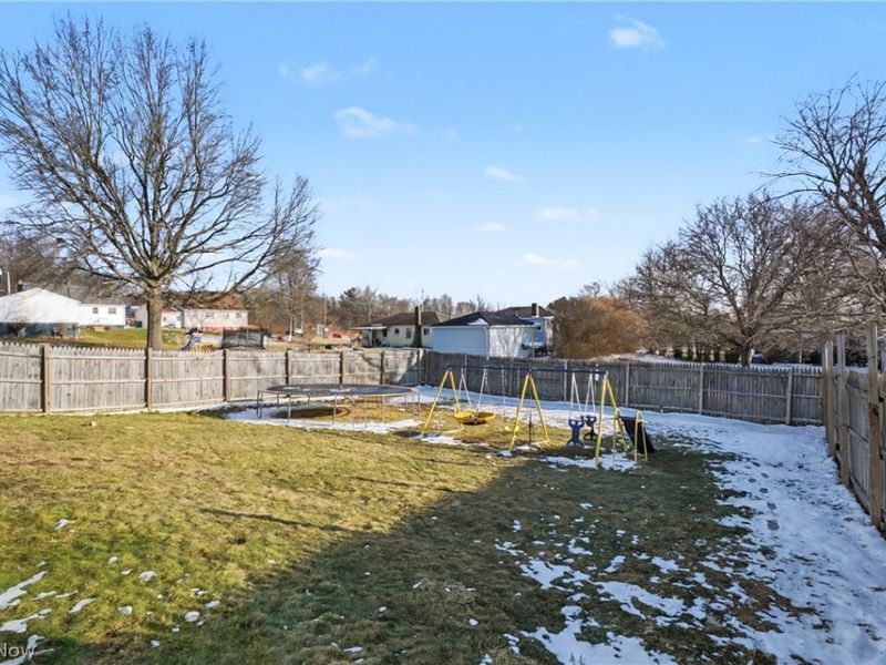 97 Rosary Drive , Campbell, OH 44405 Photo 32