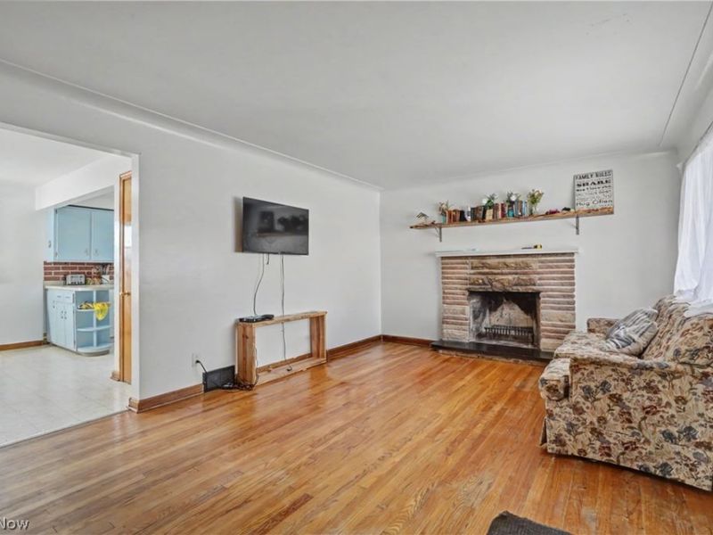 97 Rosary Drive, Campbell, OH 44405 Photo 8