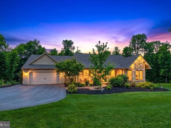 500 MOHNS HILL ROAD, REINHOLDS, PA 17569