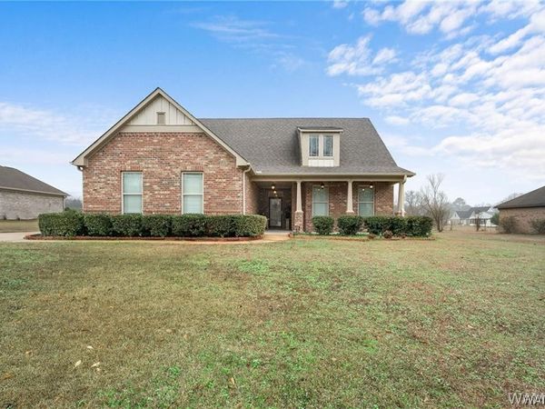 11774 Meadowlawn Drive , Moundville, AL 35474