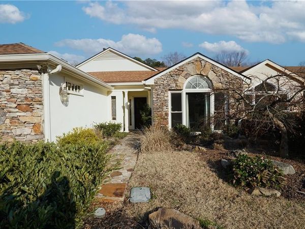 4603 Lake Village Drive , Dunwoody, GA 30338