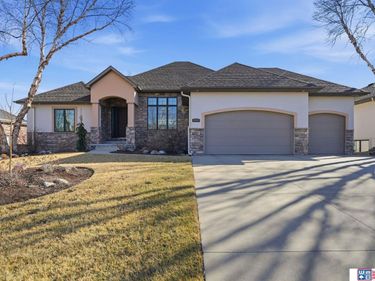 2020 Wilderness Ridge Drive, Lincoln, NE 68512