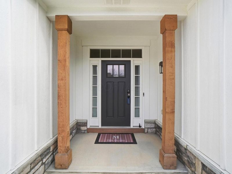 14103 SW Sunladen Drive SW, Reynoldsburg, OH 43068 Photo 2