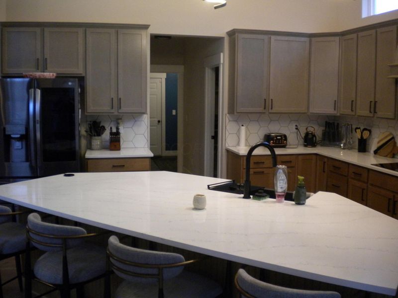 14103 SW Sunladen Drive SW, Reynoldsburg, OH 43068 Photo 3