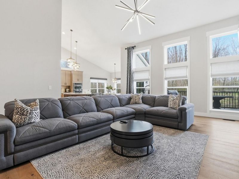 14103 SW Sunladen Drive SW, Reynoldsburg, OH 43068 Photo 8