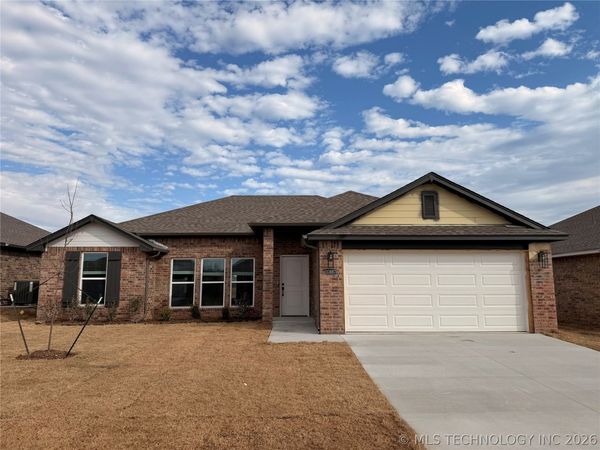 10887 S 271st East Avenue, Coweta, OK 74429