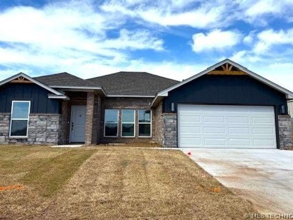 2608 W Main Street, Collinsville, OK 74021