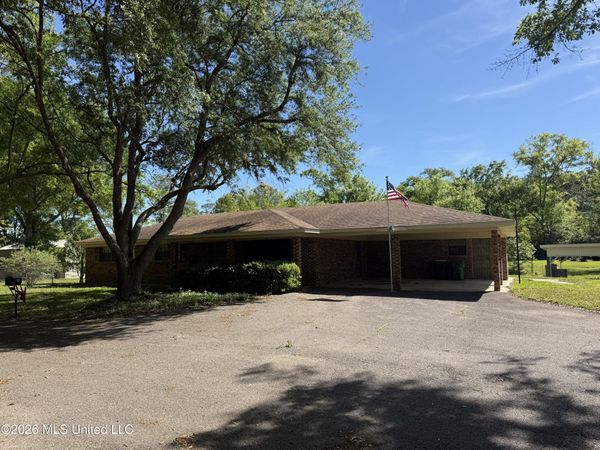 9504 Kimberly Circle, Moss Point, MS 39562