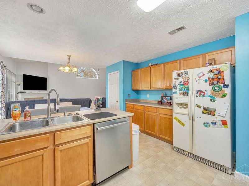 501 Meadowview Place, Trenton, OH 45067 Photo 12