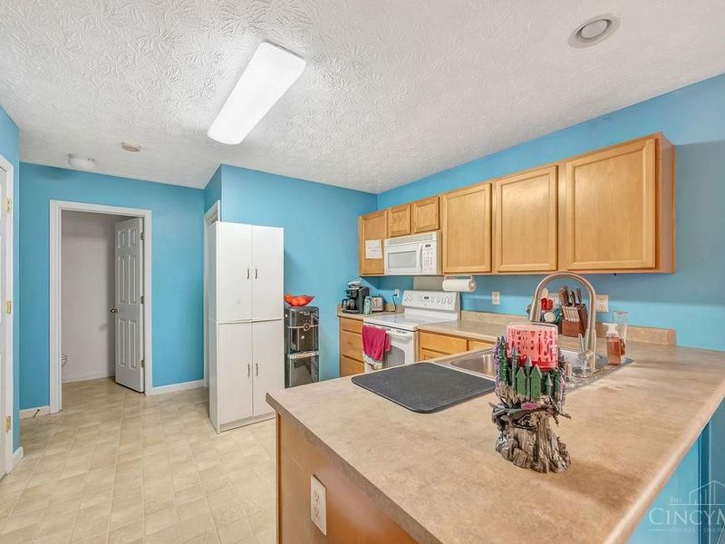 501 Meadowview Place, Trenton, OH 45067 Photo 8