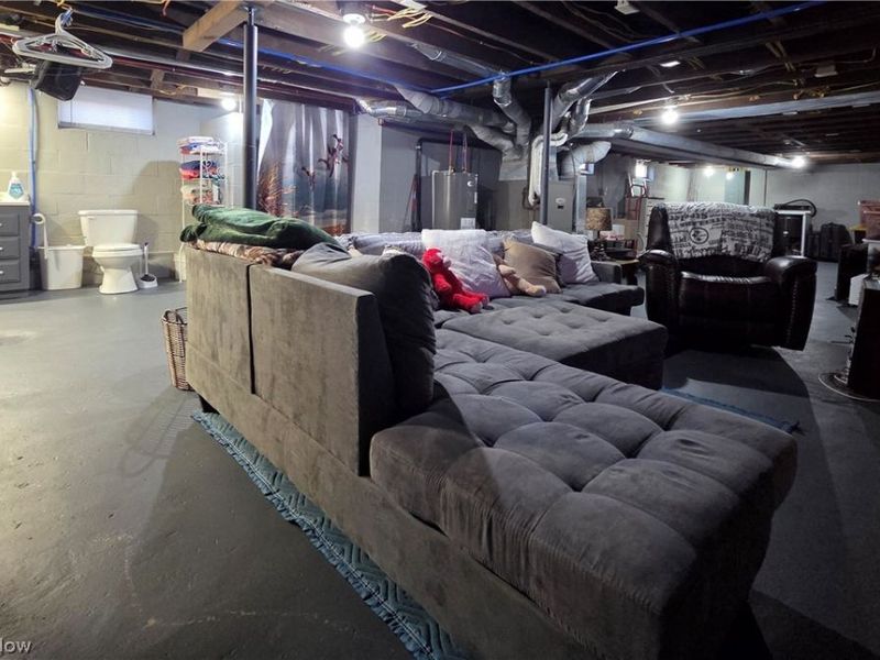 119 S Wallace Street , Uhrichsville, OH 44683 Photo 16