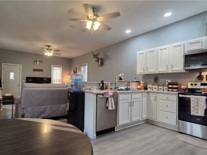 119 S Wallace Street , Uhrichsville, OH 44683 Photo 9