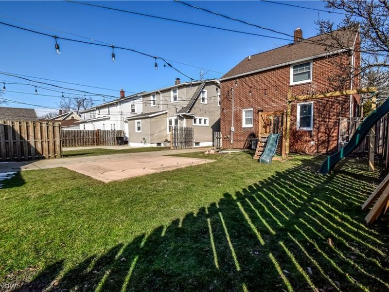 536 Independence Street, Fairport Harbor, OH 44077 Photo 4