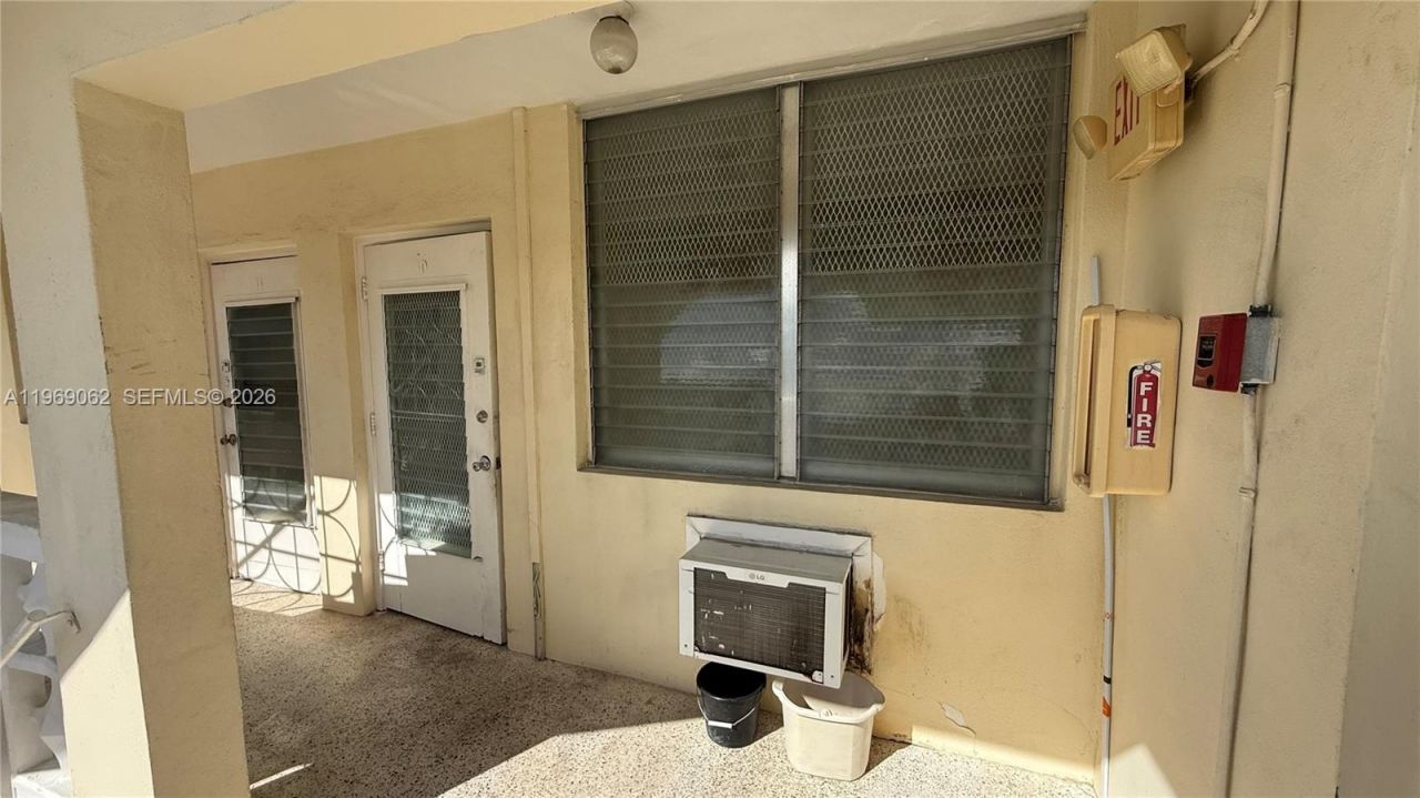 900 Euclid Ave, Unit 10, Miami Beach, FL 33139 Photo