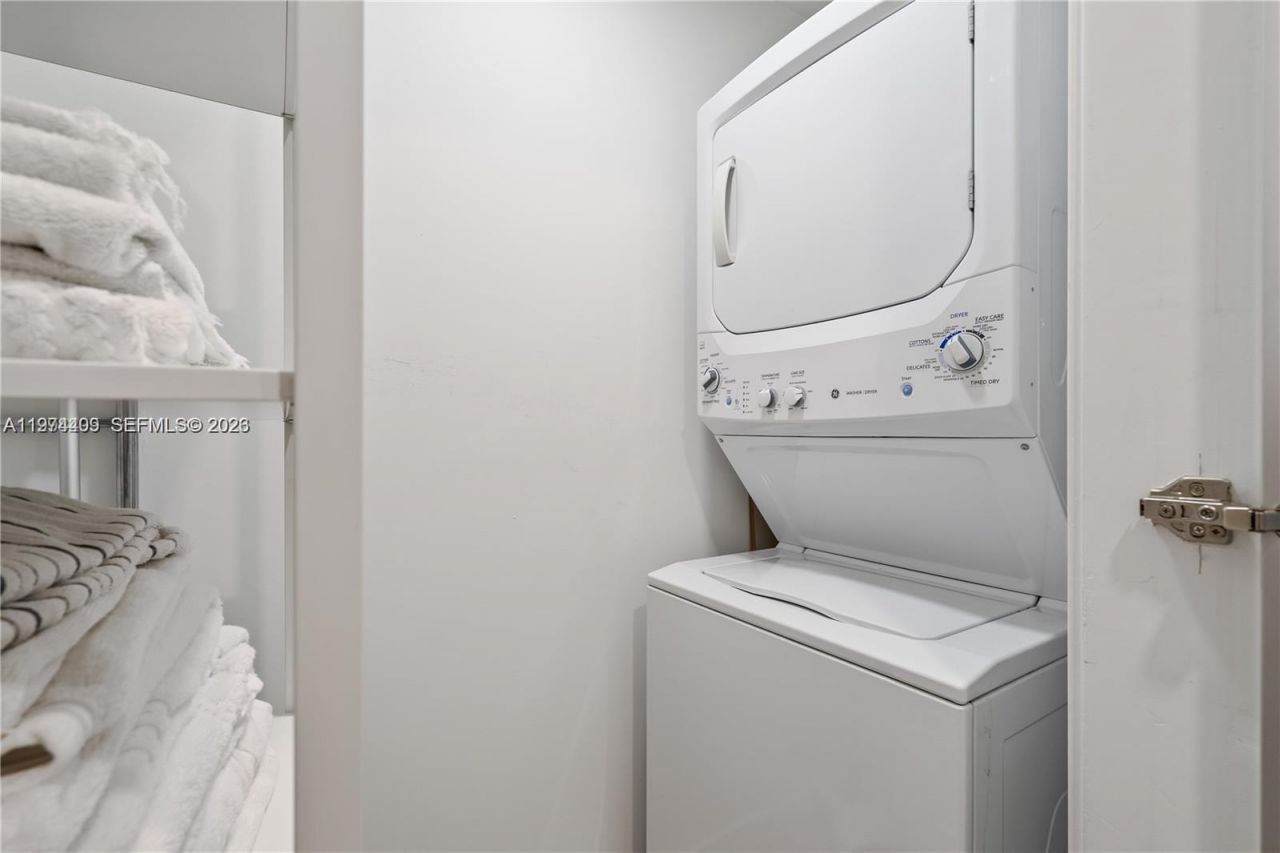 460 NE 28th St, Unit 2502, Miami, FL 33137 Photo