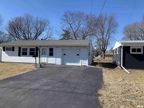 972 OLIVE Street, Galesburg, IL 61401