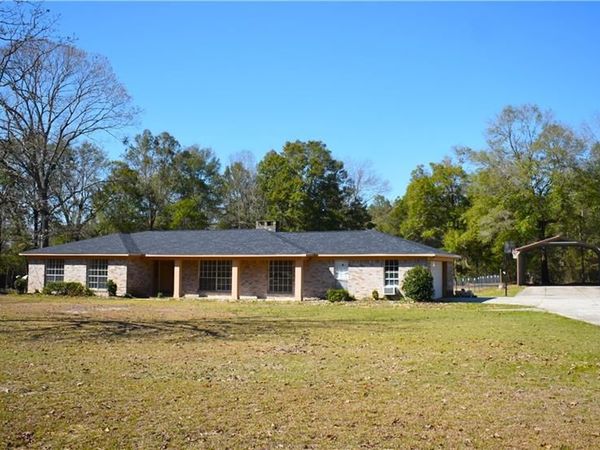 3816 Leslie Road , Saraland, AL 36571