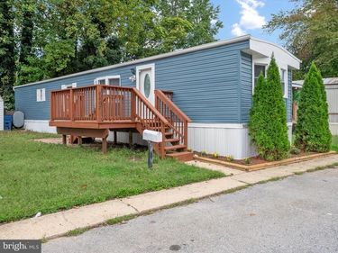 9402 BEECH PARK STREET, CAPITOL HEIGHTS, MD 20743