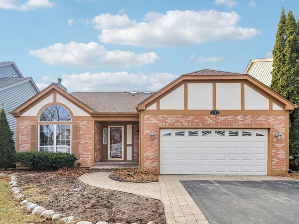 6167 Golfview Drive , Gurnee, IL 60031