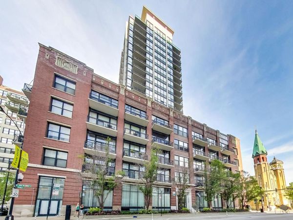 210 S Desplaines Street , Unit 803, Chicago, IL 60661