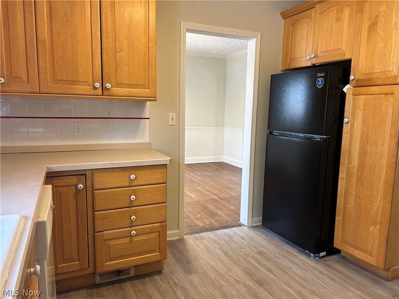 906 Keystone Drive , Cleveland Heights, OH 44121 Photo 5