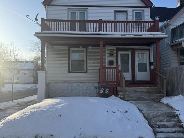 2901 N Dr Lester Carter Dr, Unit 2903, Milwaukee, WI 53206