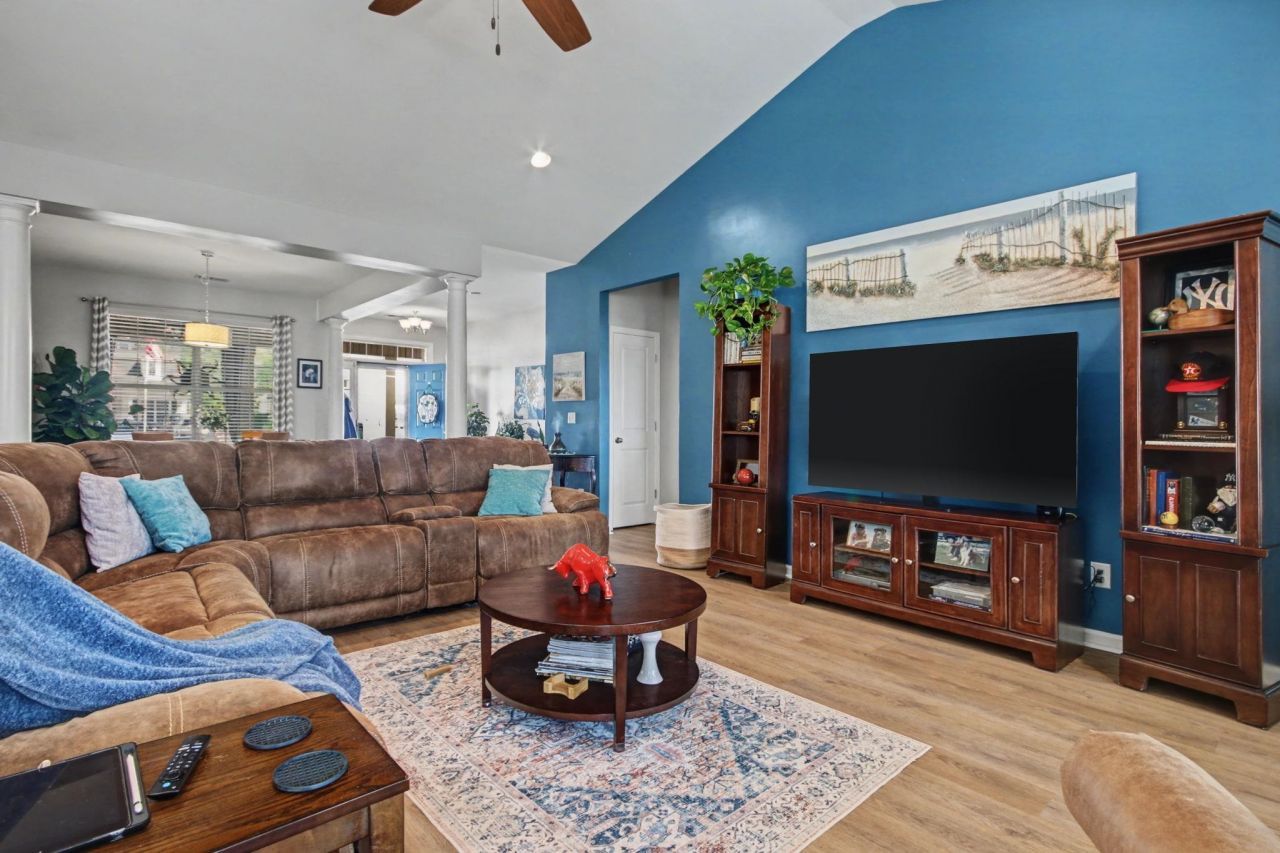 437 Coral Harbor Dr.  Photo 10