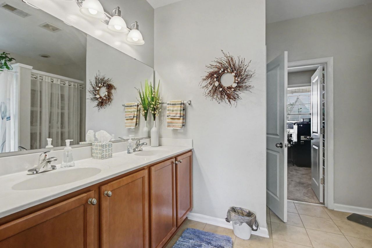 437 Coral Harbor Dr. Photo 27