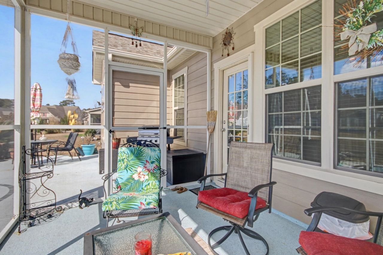 437 Coral Harbor Dr. Photo 32