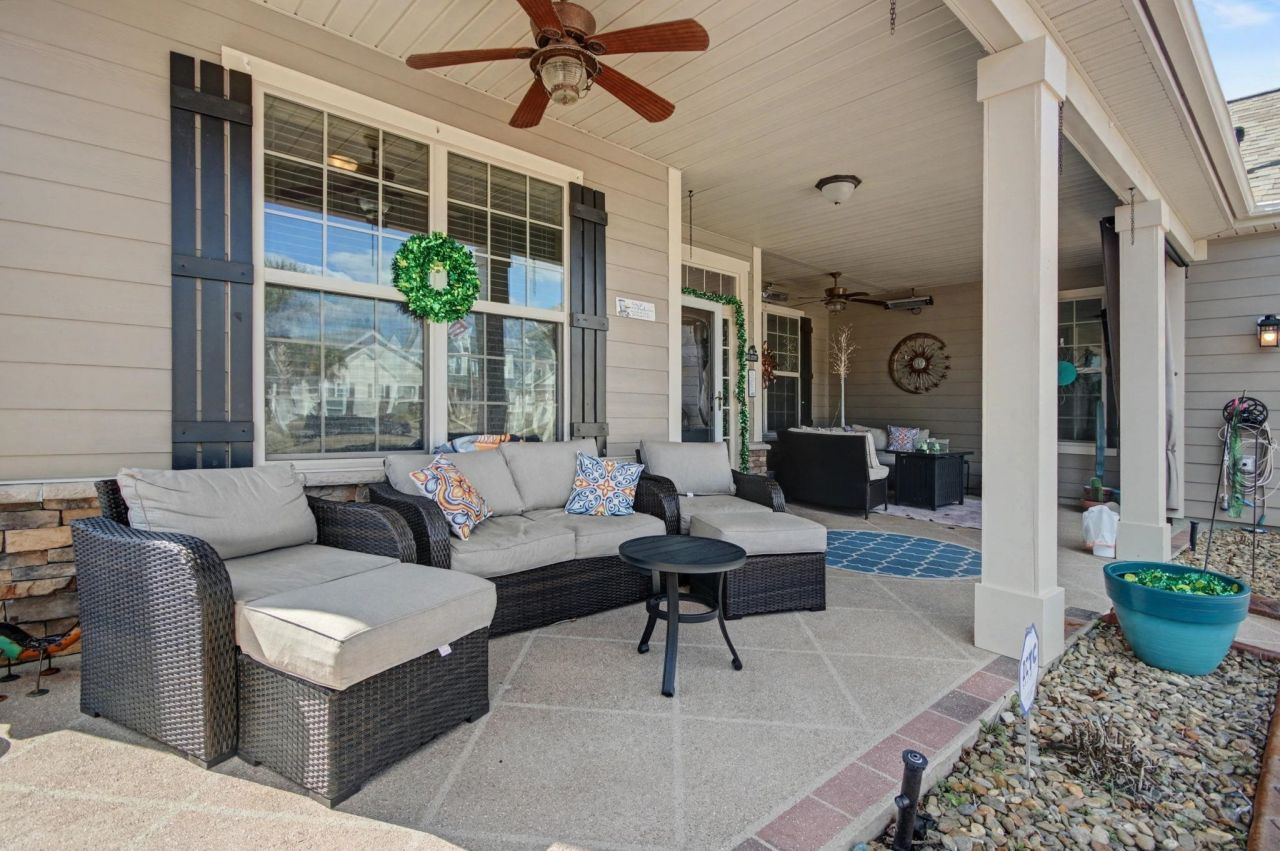 437 Coral Harbor Dr.  Photo 4