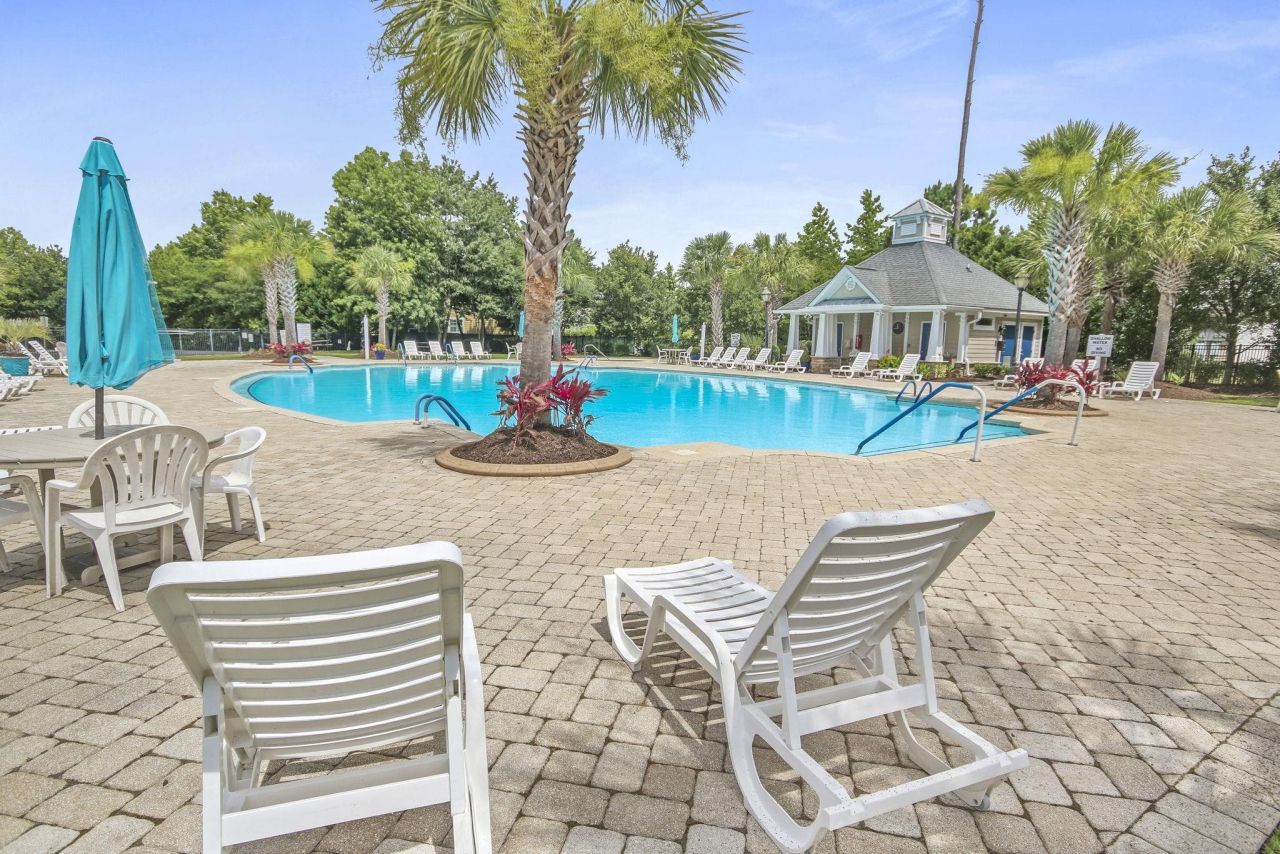 437 Coral Harbor Dr. Photo 47