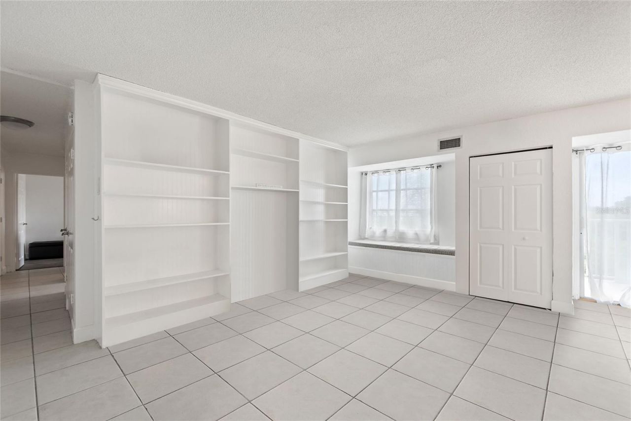 3315 58th Avenue S, Unit 513, Saint Petersburg, FL 33712 Photo