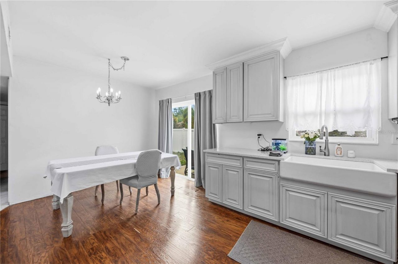 6515 Mauna Loa Boulevard, Sarasota, FL 34241 Photo