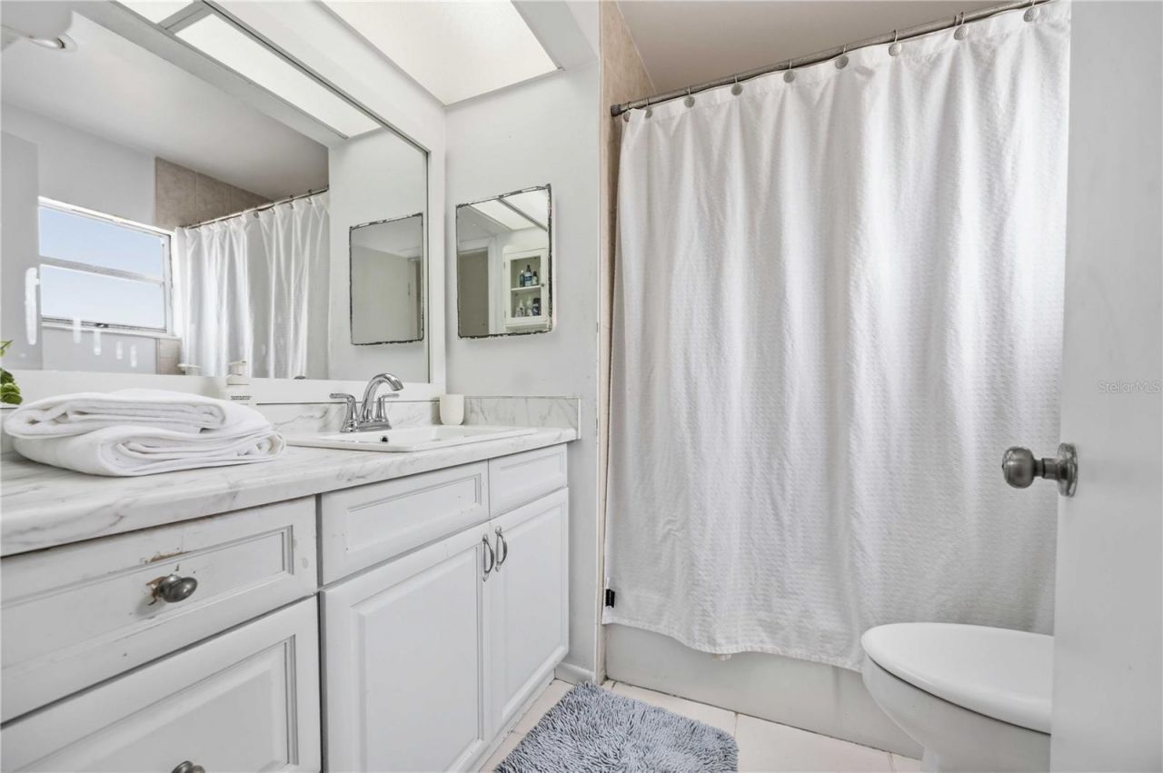 6515 Mauna Loa Boulevard, Sarasota, FL 34241 Photo