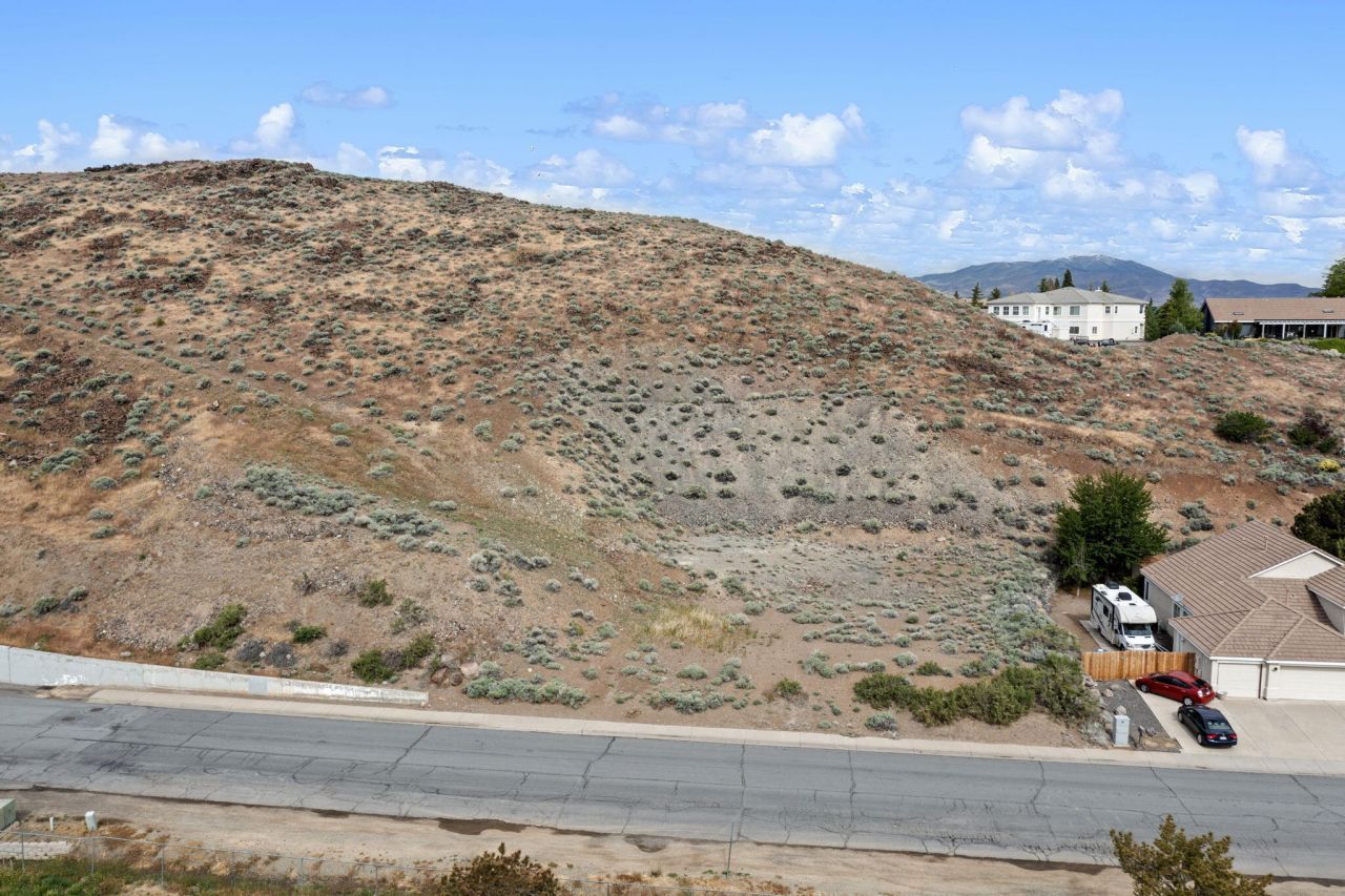 4841 W Hidden Valley Drive, Reno, NV 89502 Photo