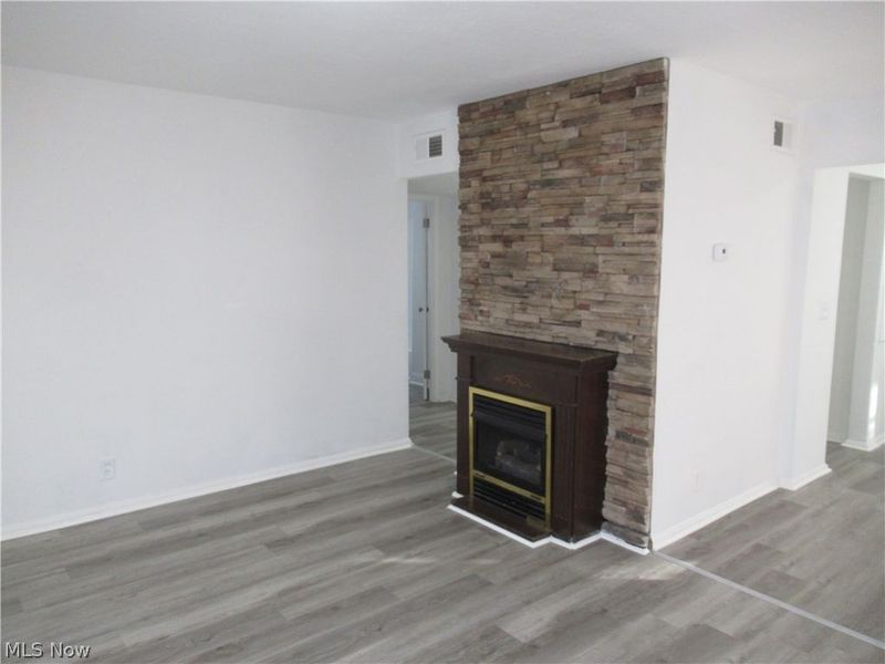 1403 Dawnwood , Parma, OH 44134 Photo 6