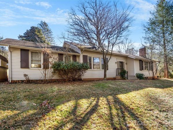 226 School Road, Asheville, NC 28806