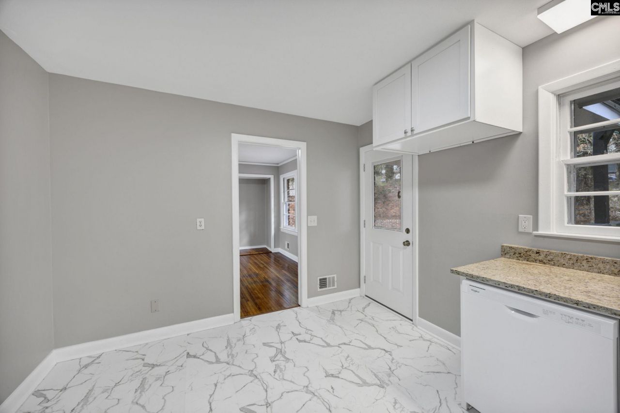 842 Delverton Road  Photo 13