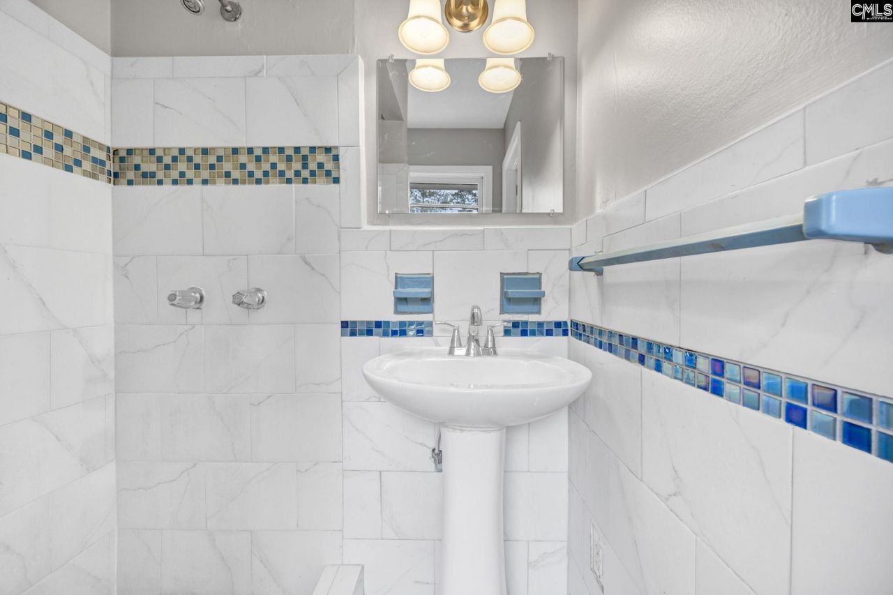 842 Delverton Road  Photo 19