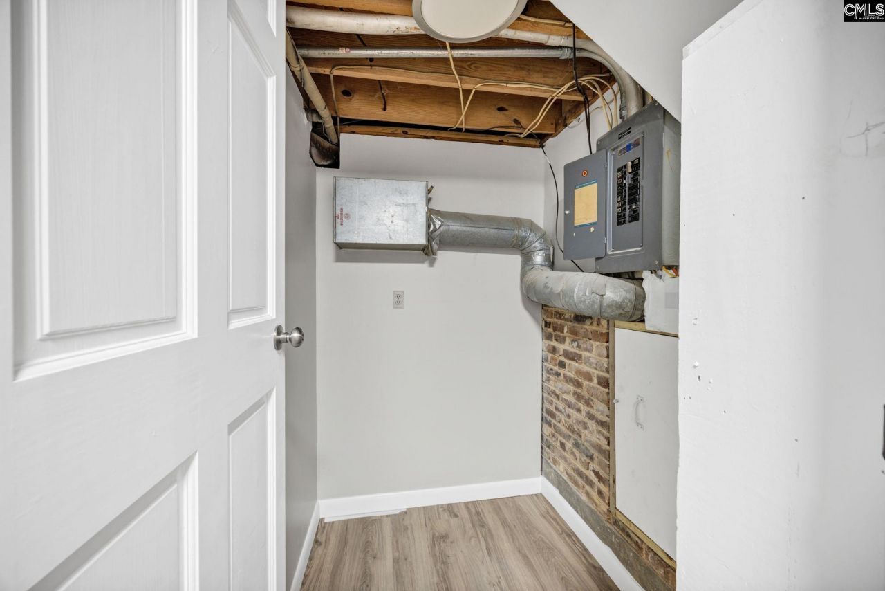 842 Delverton Road  Photo 35