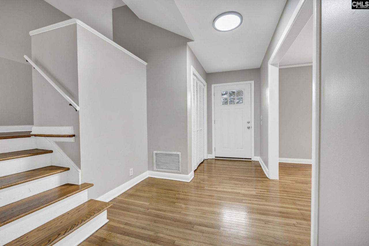 842 Delverton Road  Photo 4