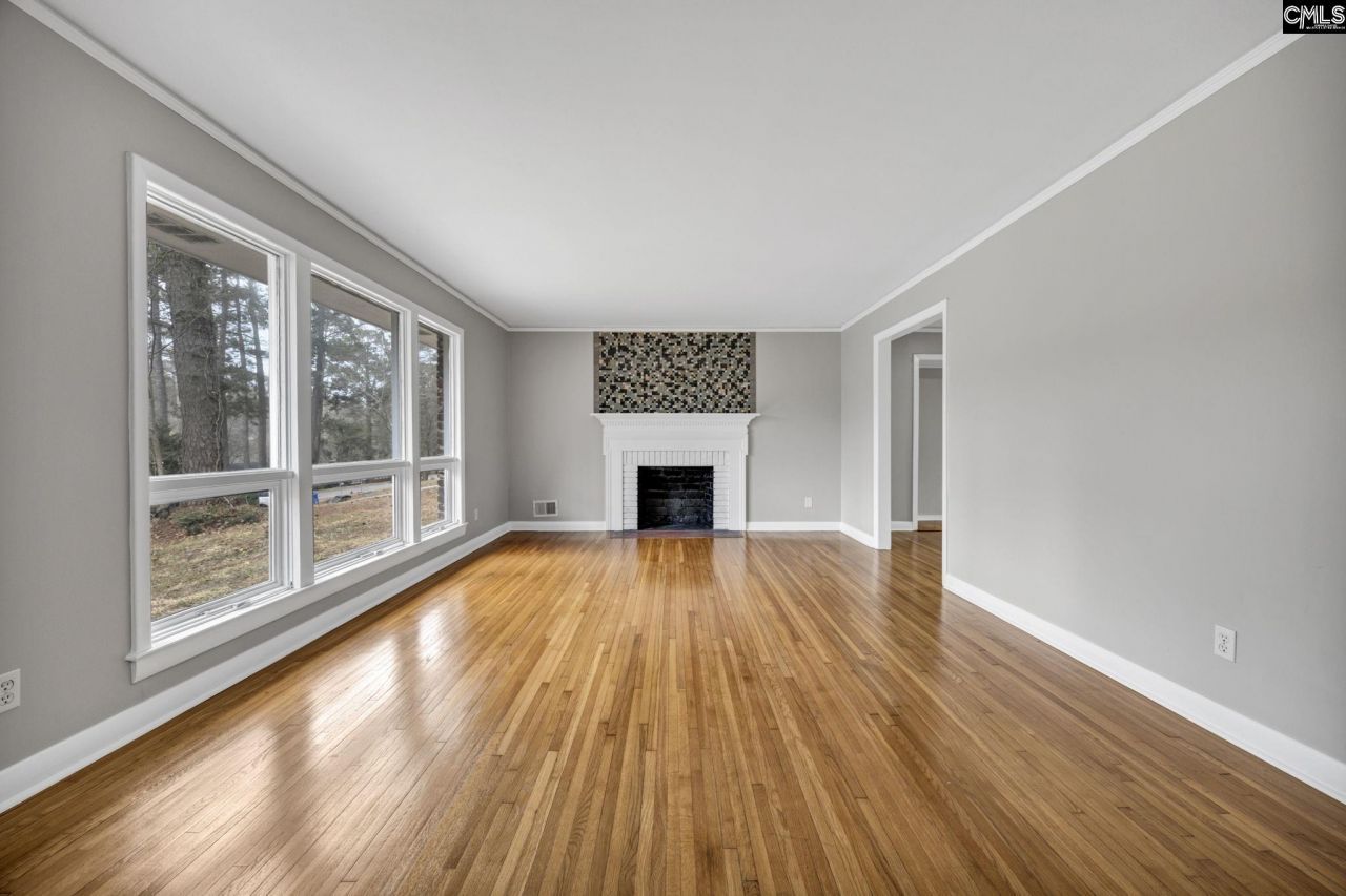 842 Delverton Road  Photo 5