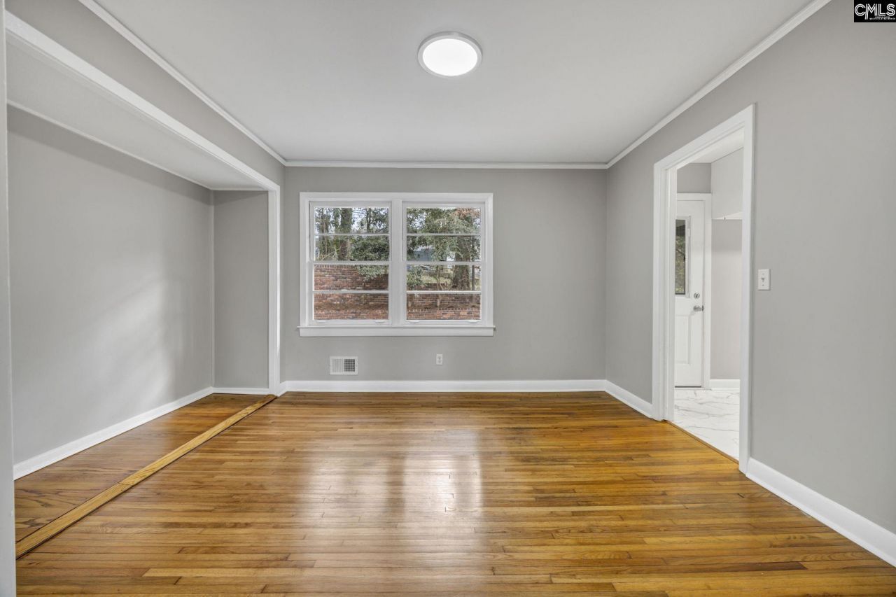 842 Delverton Road  Photo 9